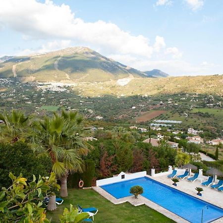 Hotel Cortijo De Salia Alcaucin Ngoại thất bức ảnh
