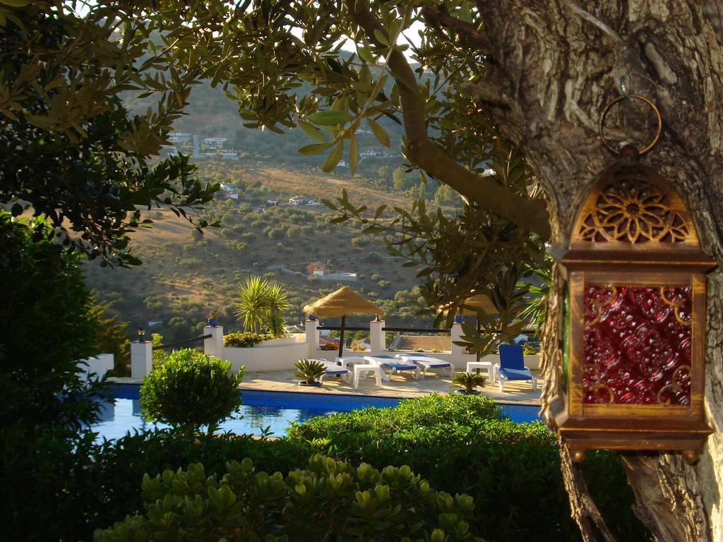 Hotel Cortijo De Salia Alcaucin Ngoại thất bức ảnh