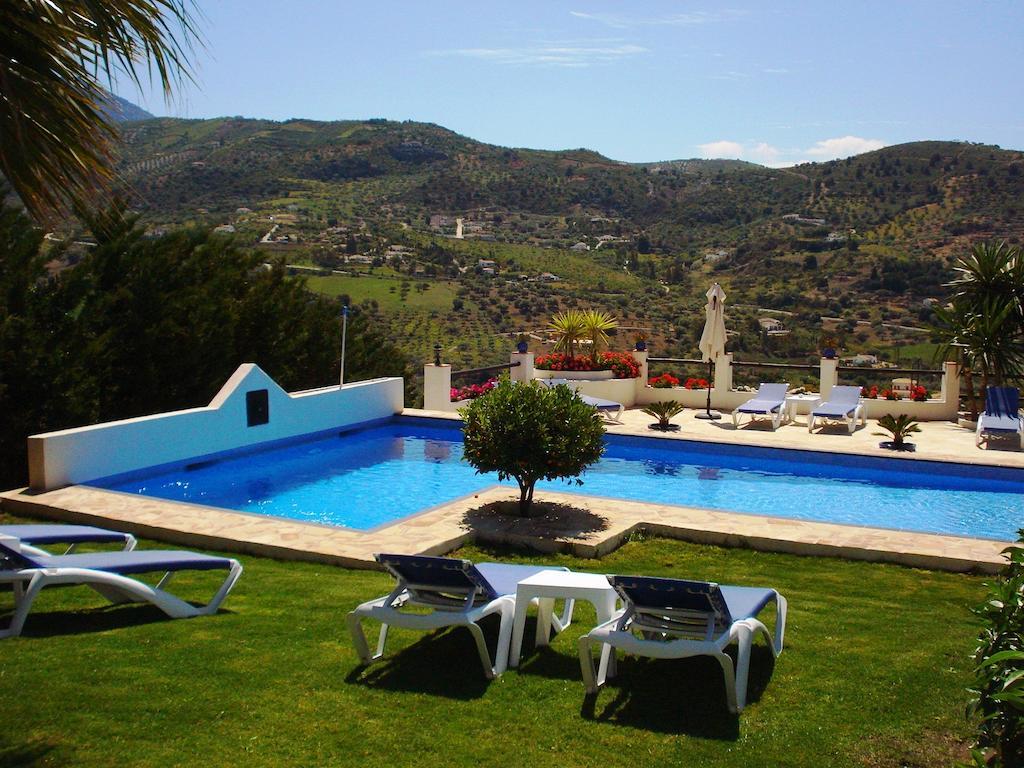 Hotel Cortijo De Salia Alcaucin Ngoại thất bức ảnh