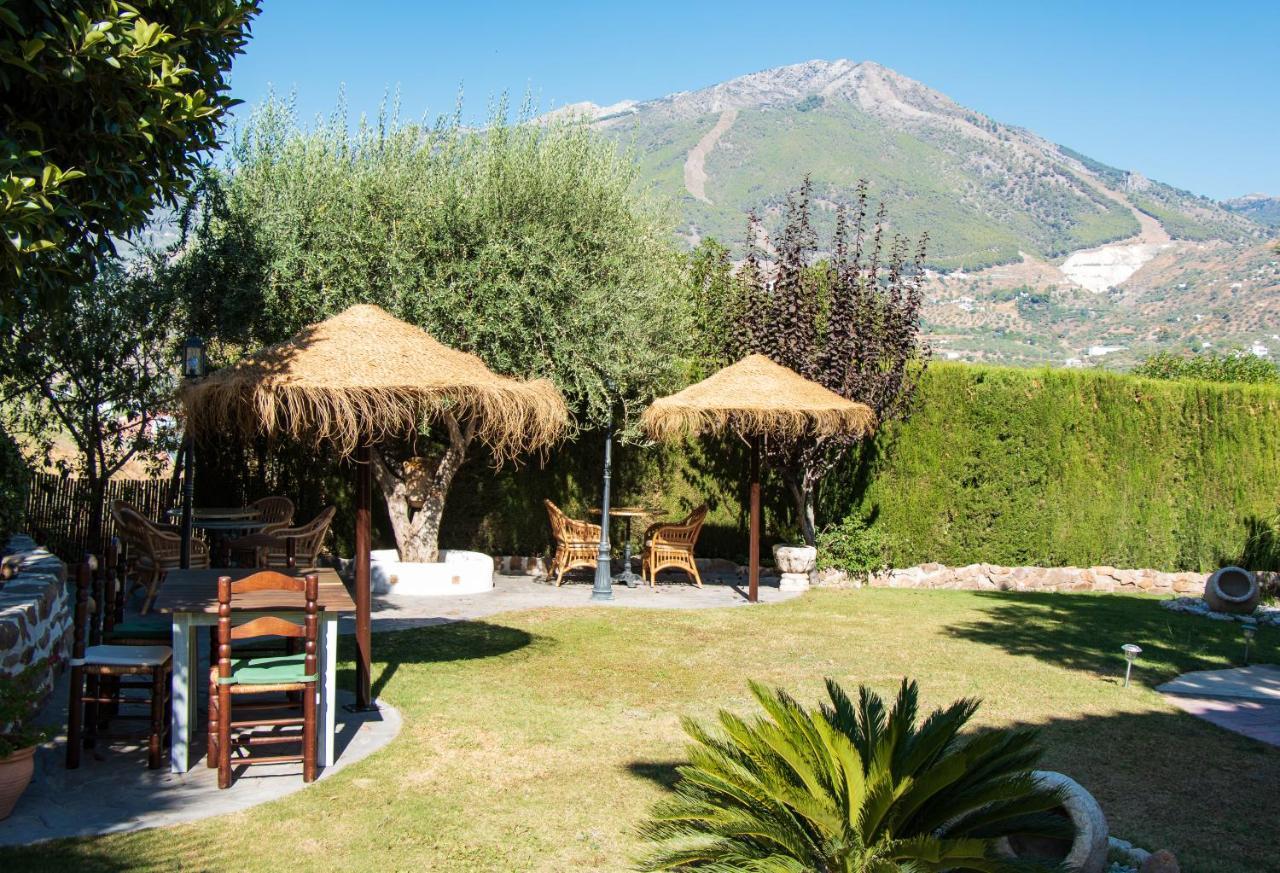 Hotel Cortijo De Salia Alcaucin Ngoại thất bức ảnh
