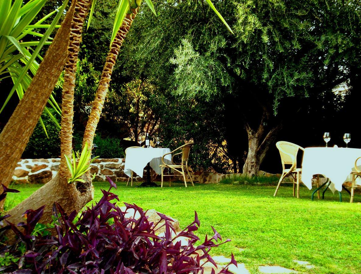 Hotel Cortijo De Salia Alcaucin Ngoại thất bức ảnh