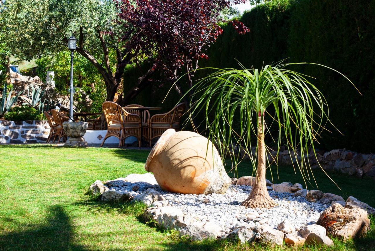Hotel Cortijo De Salia Alcaucin Ngoại thất bức ảnh