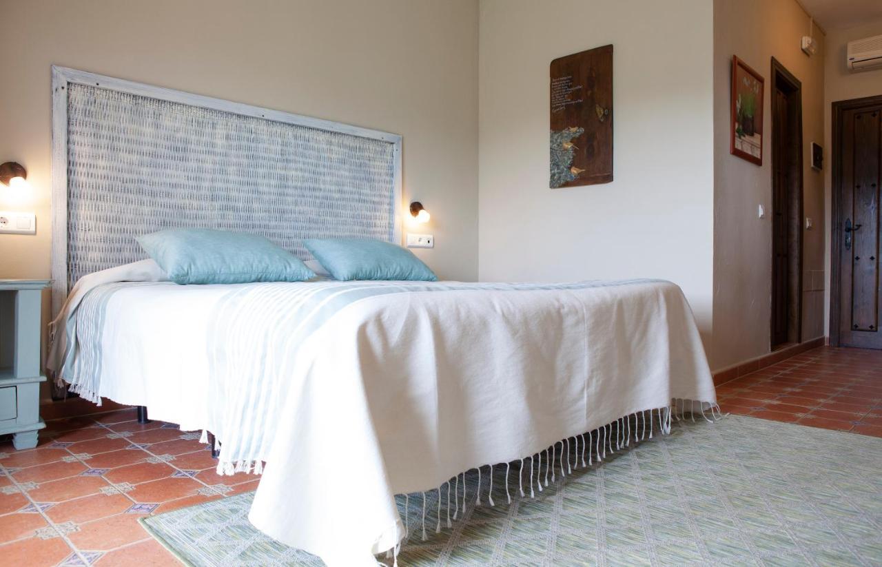 Hotel Cortijo De Salia Alcaucin Ngoại thất bức ảnh